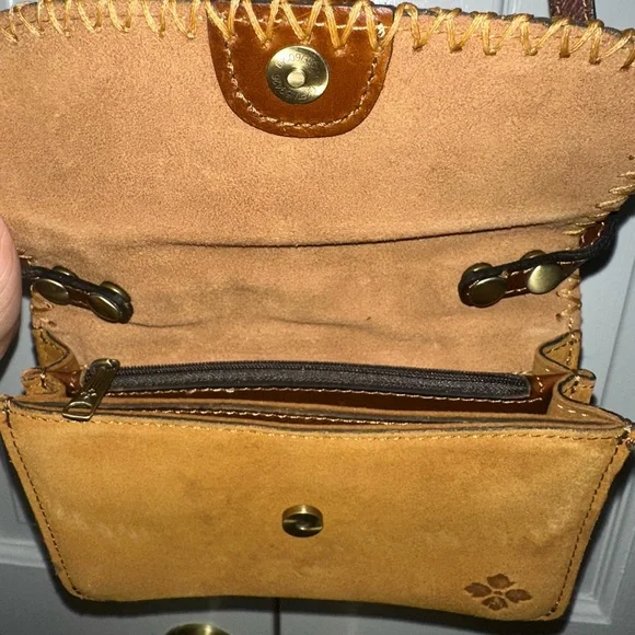 Patricia Nash Bag - Picture 3 of 4